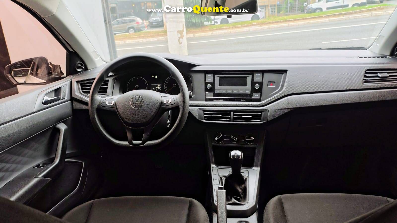 VOLKSWAGEN POLO 1.0 MPI TRACK 2025 - Loja