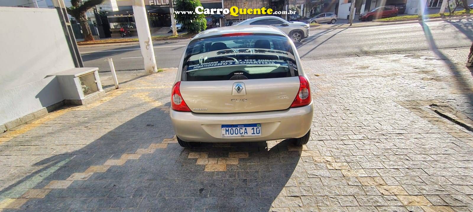 RENAULT CLIO 1.0 CAMPUS 16V 2012 - Loja