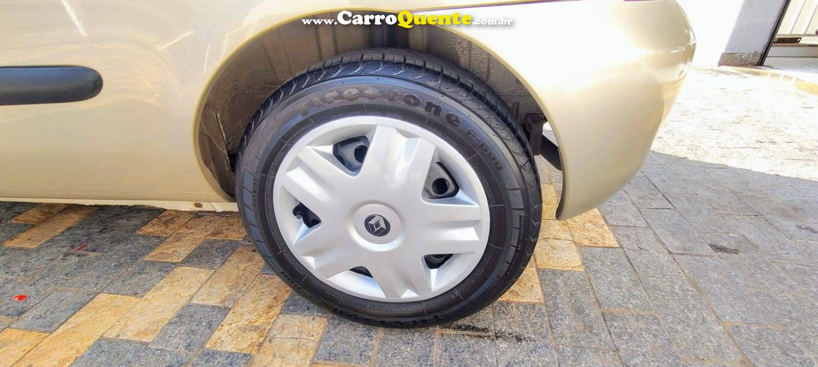 RENAULT CLIO 1.0 CAMPUS 16V 2012 - Loja