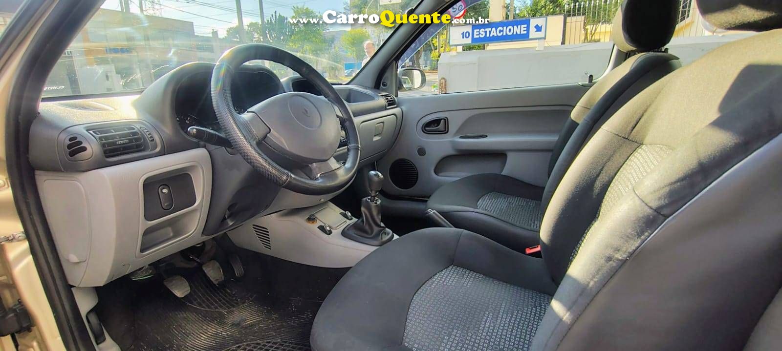 RENAULT CLIO 1.0 CAMPUS 16V 2012 - Loja