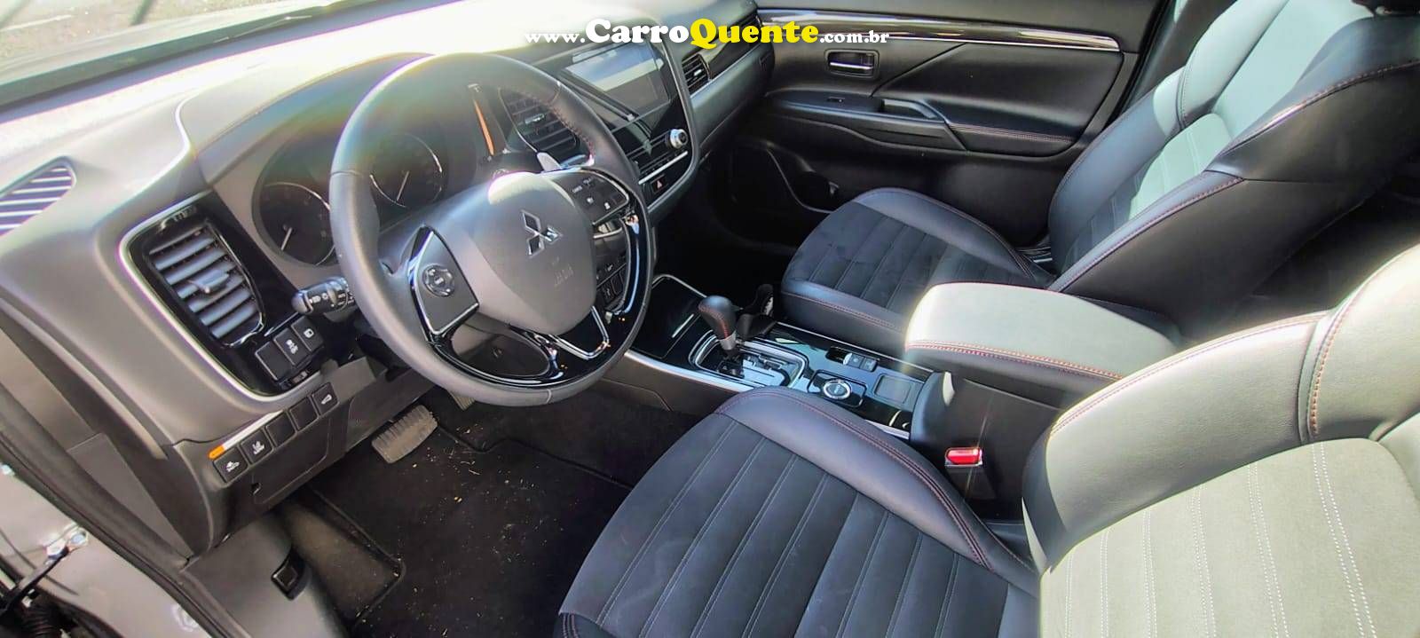MITSUBISHI OUTLANDER 3.0 MIVEC V6 HPE-S BLACK EDITION AWD 2022 - Loja
