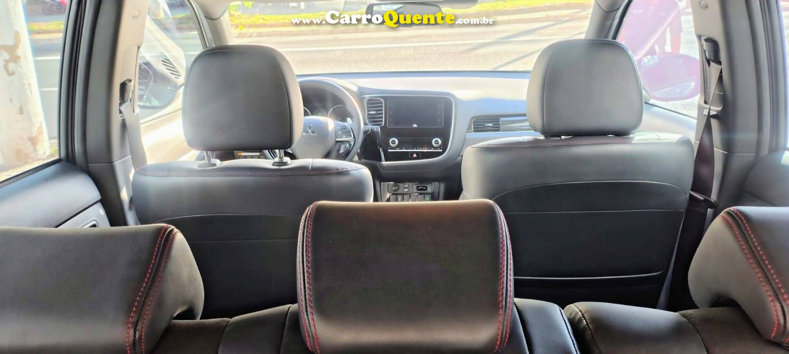 MITSUBISHI OUTLANDER 3.0 MIVEC V6 HPE-S BLACK EDITION AWD 2022 - Loja