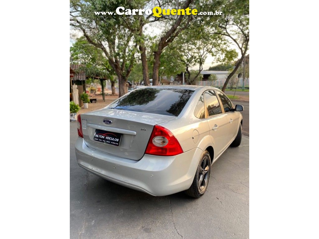 Focus Ghia Sed. 2.0 16V/2.0 16V Flex Aut - Loja