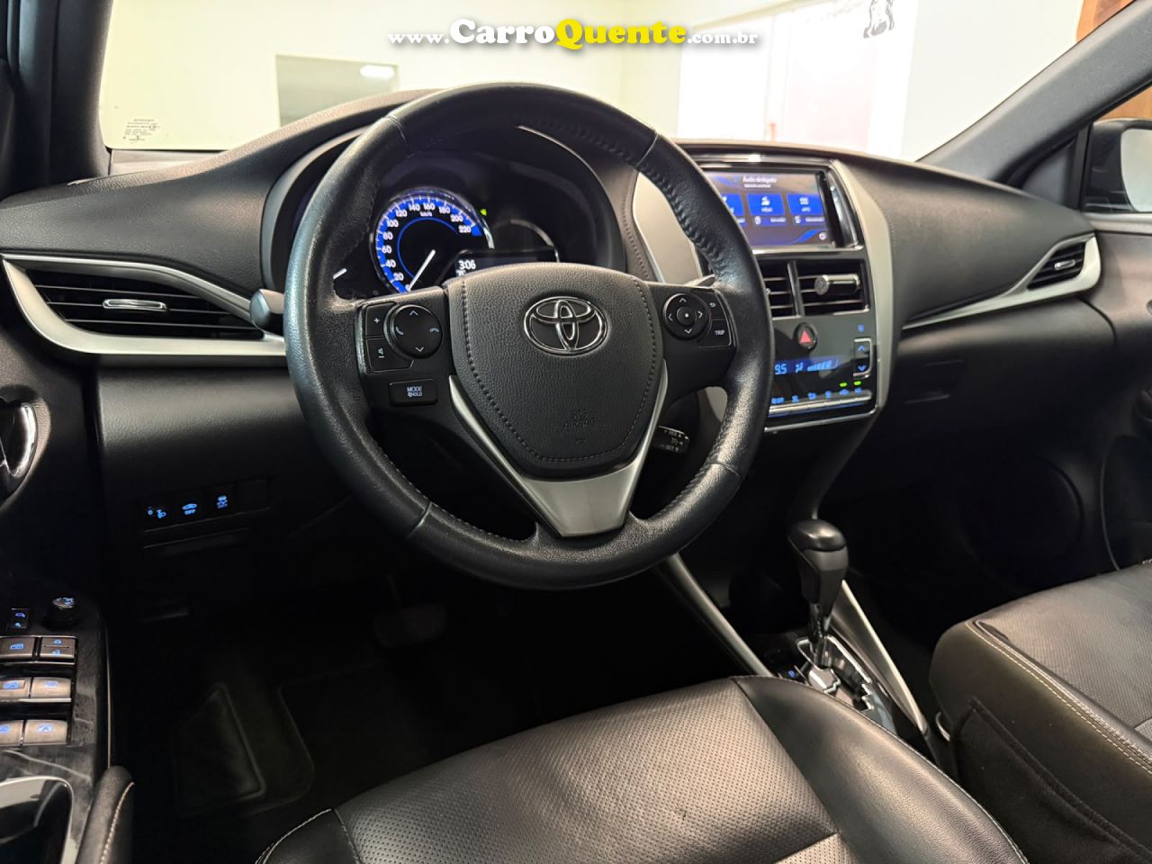 TOYOTA   YARIS XLS 1.5 FLEX 16V 5P AUT.   PRETO 2019 1.5 FLEX - Loja