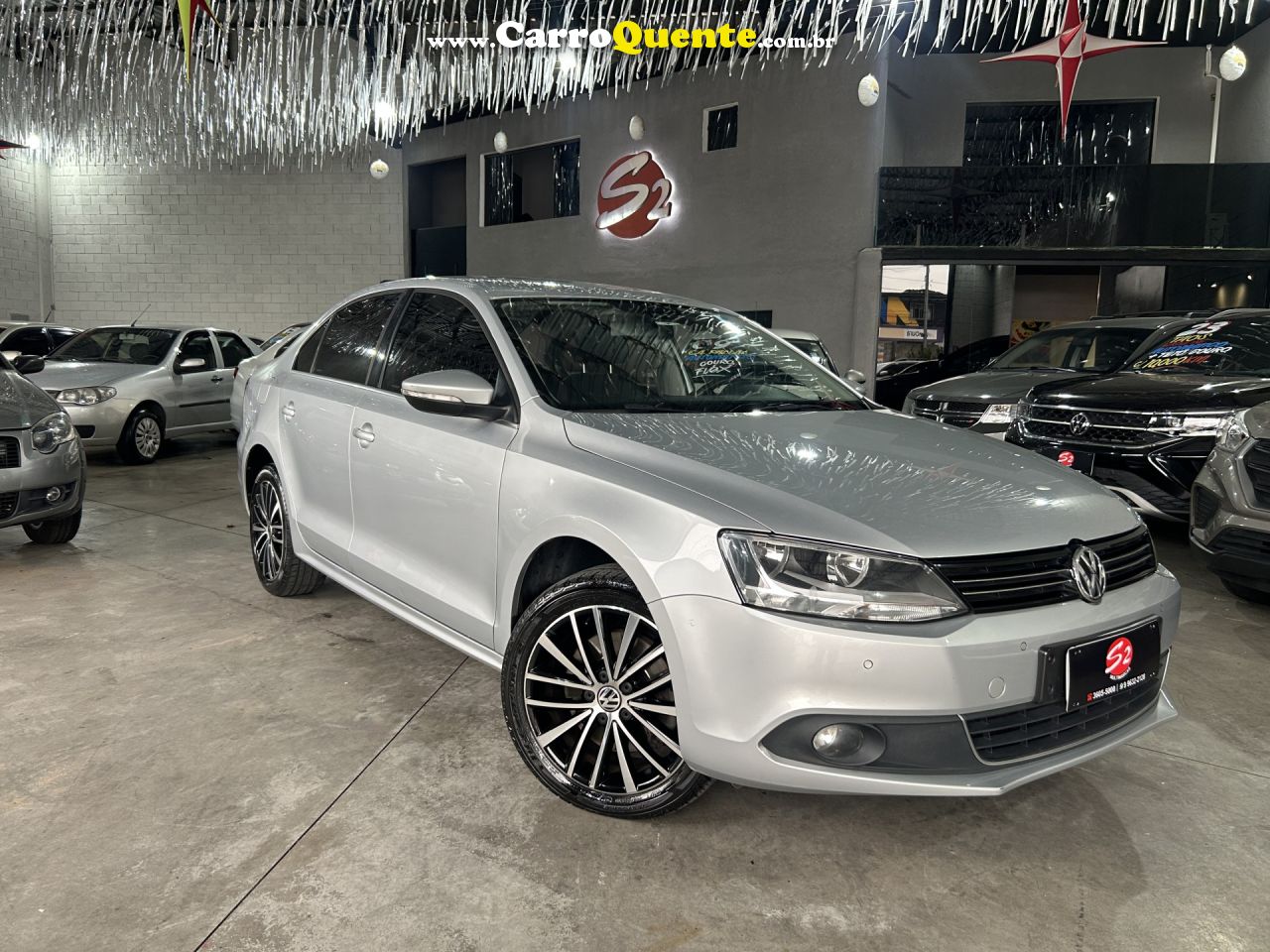 VOLKSWAGEN   JETTA HIGHLINE 2.0 TSI 16V 4P TIPTRONIC   PRATA 2012 2.0 GASOLINA - Loja