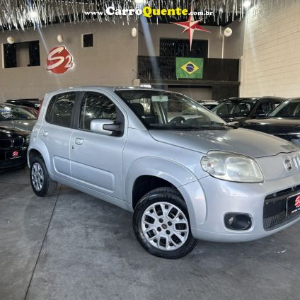 FIAT   UNO VIVACE CELEB. 1.0 EVO F.FLEX 8V 5P   PRATA 2013 1.0 FLEX