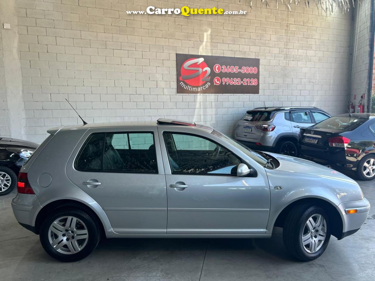VOLKSWAGEN   GOLF GTI 1.8 MI 20V TURBO 4P MEC.   PRATA 2001 1.8 GASOLINA - Loja
