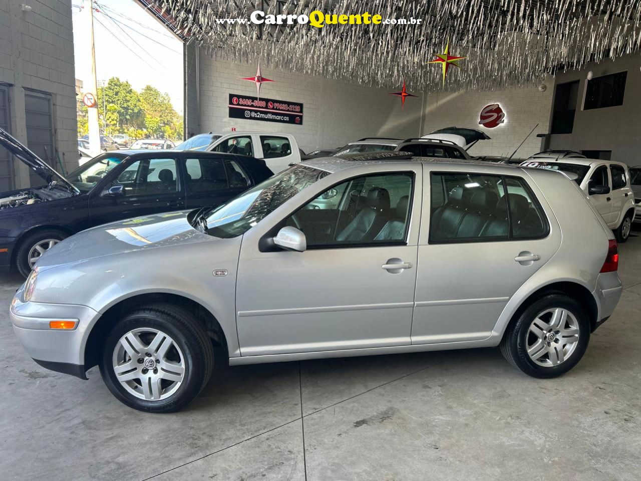 VOLKSWAGEN   GOLF GTI 1.8 MI 20V TURBO 4P MEC.   PRATA 2001 1.8 GASOLINA - Loja