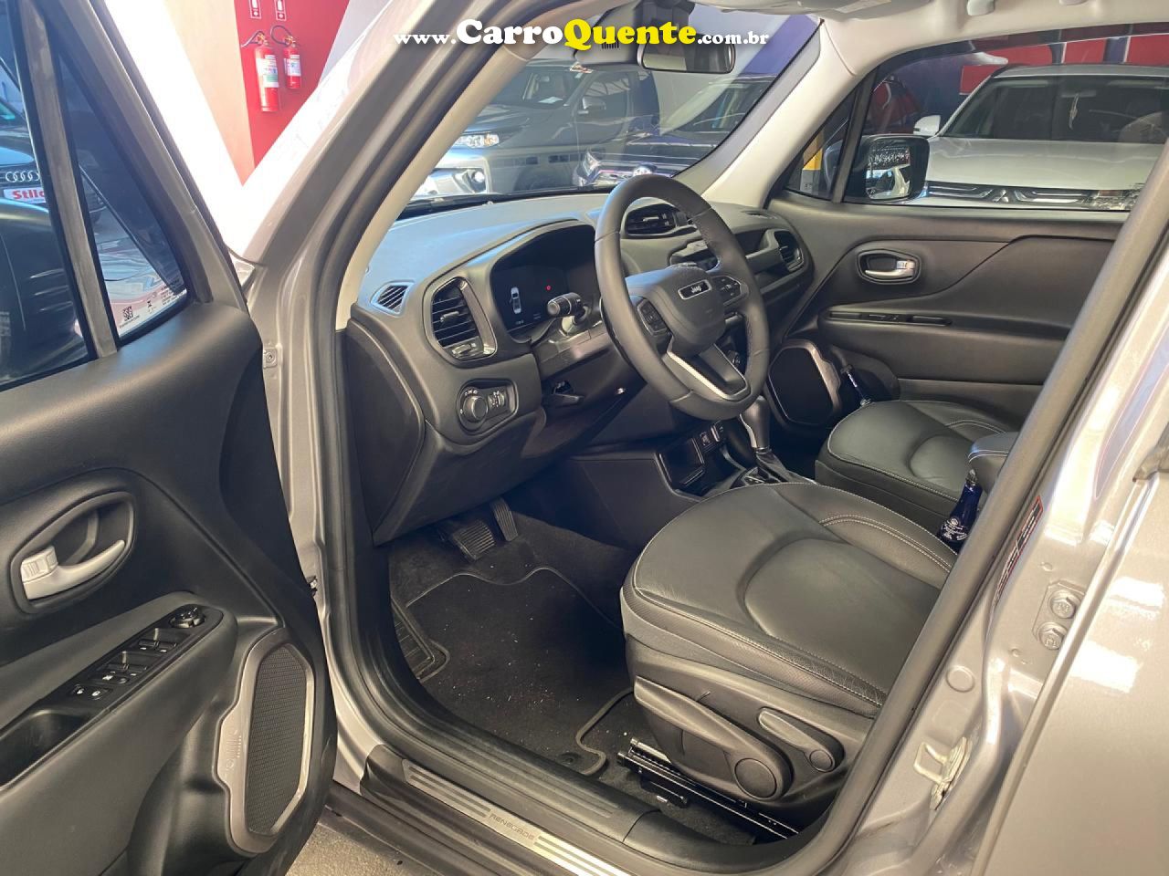JEEP   RENEGADE LONG. T270 1.3 TB 4X2 FLEX AUT.   PRATA 2024 1.3 FLEX - Loja