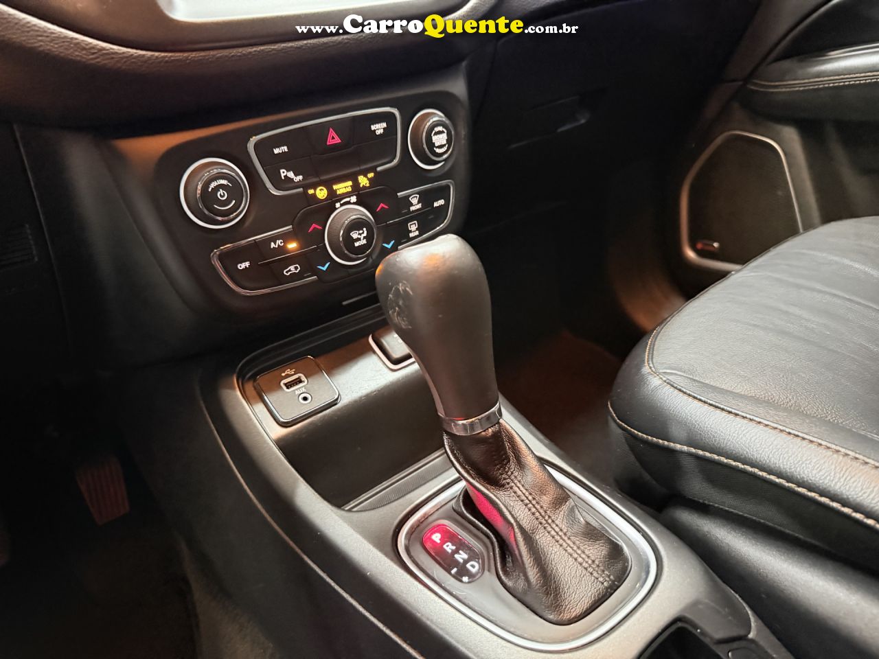 JEEP   COMPASS LONGITUDE 2.0 4X2 FLEX 16V AUT.   CINZA 2018 2.0 FLEX - Loja