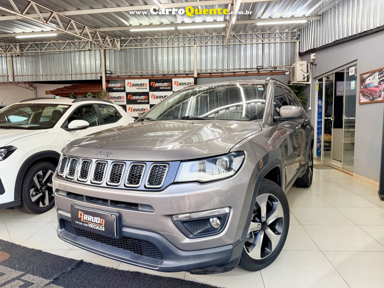 JEEP   COMPASS LONGITUDE 2.0 4X2 FLEX 16V AUT.   CINZA 2018 2.0 FLEX - Loja