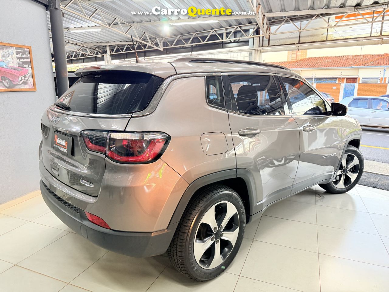 JEEP   COMPASS LONGITUDE 2.0 4X2 FLEX 16V AUT.   CINZA 2018 2.0 FLEX - Loja