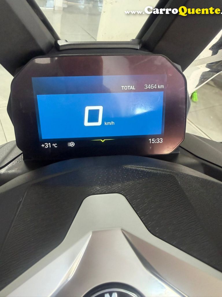 BMW   C400 X SPORT   BRANCO 2024 400 GASOLINA - Loja
