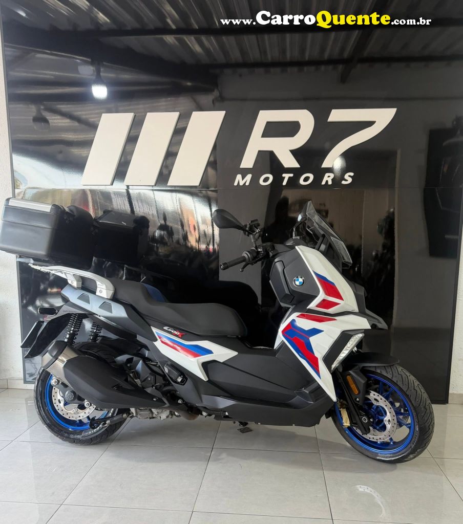 BMW   C400 X SPORT   BRANCO 2024 400 GASOLINA - Loja