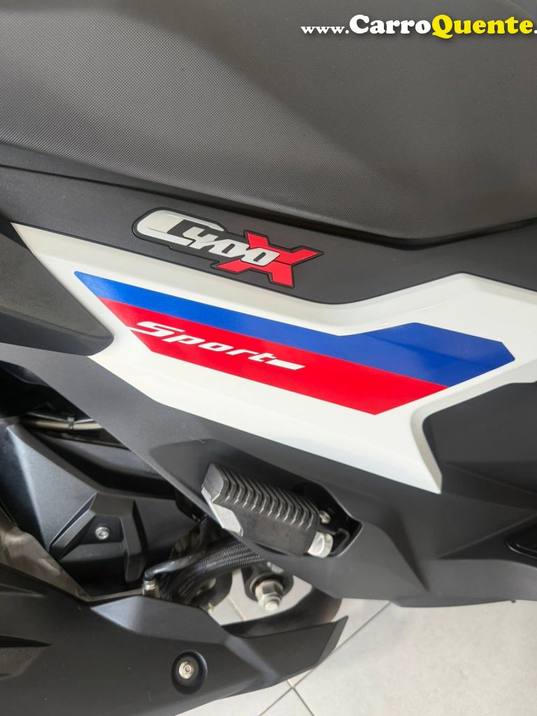 BMW   C400 X SPORT   BRANCO 2024 400 GASOLINA - Loja