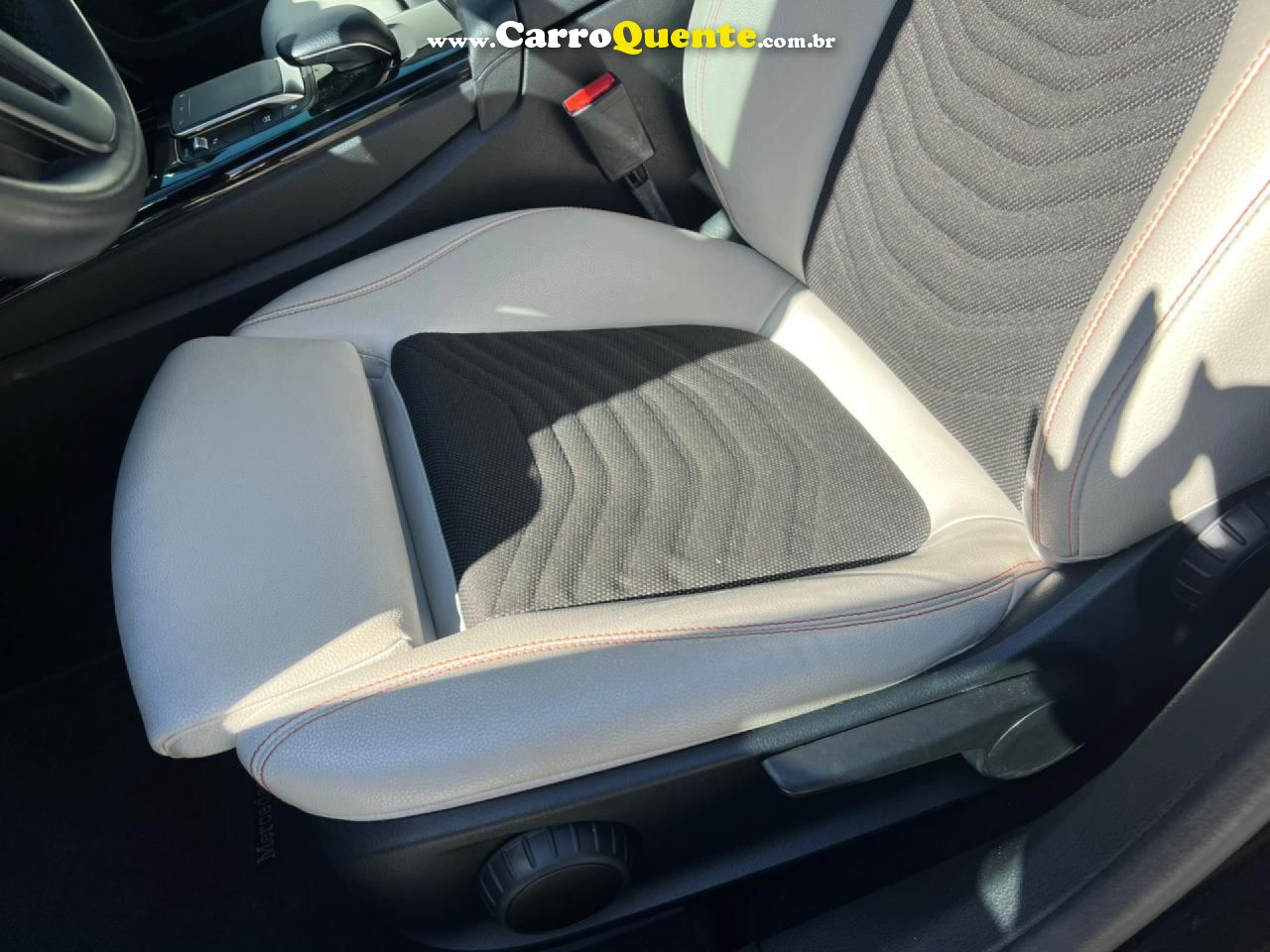 MERCEDES-BENZ   A 200 1.3 TB STYLE AUT.   PRETO 2020 1.3 GASOLINA - Loja
