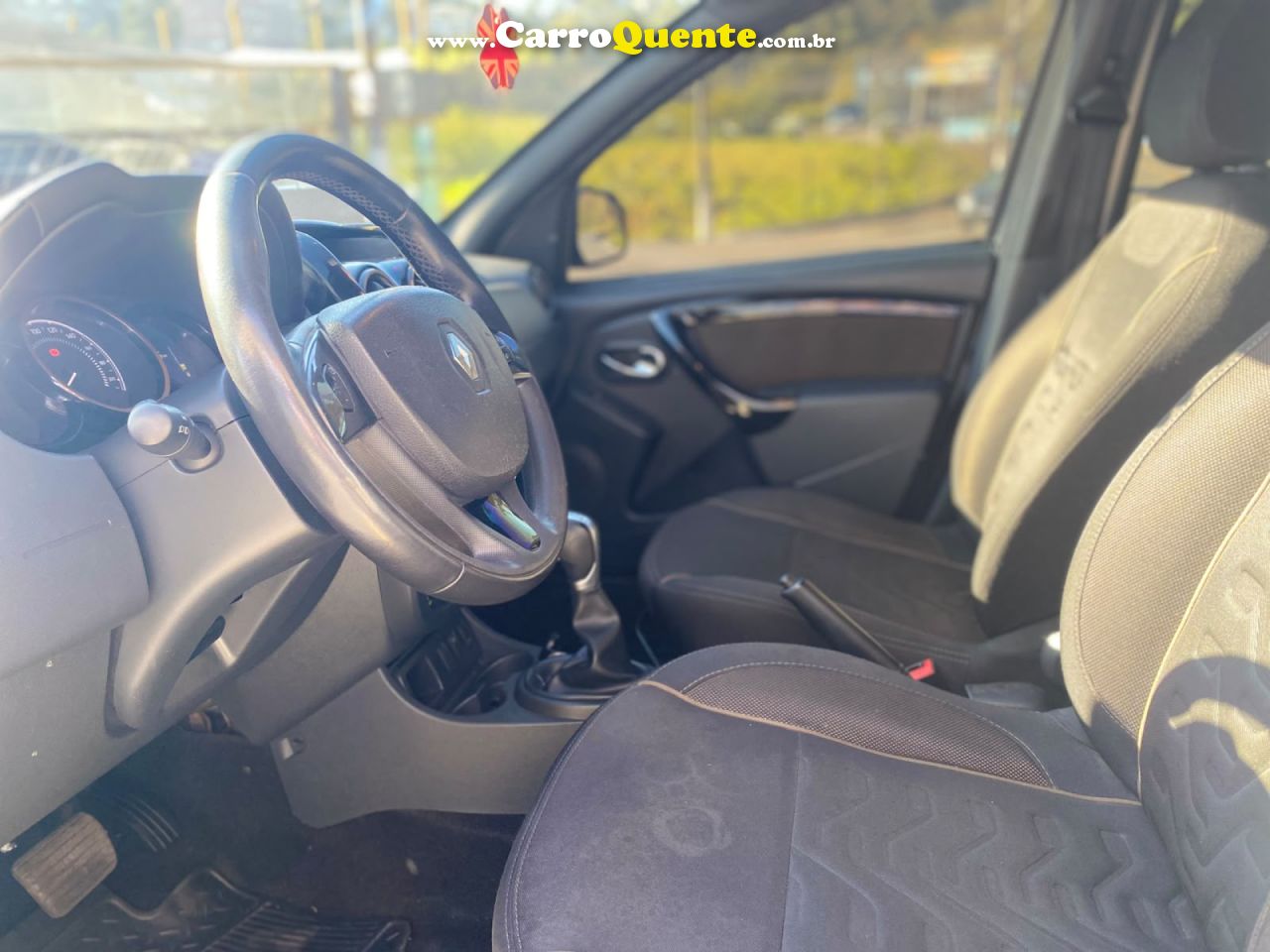 RENAULT   DUSTER DYNAMIQUE 1.6 FLEX 16V AUT.   PRATA 2020 1.6 FLEX - Loja