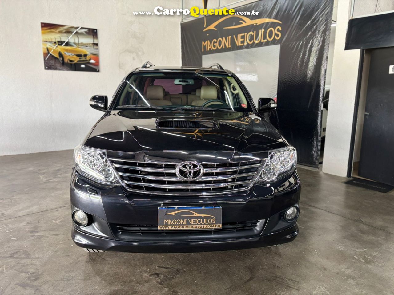 TOYOTA   HILUX SW4 SRV D4-D 4X4 3.0 TDI DIES. AUT   PRETO 2014 3.0 DIESEL - Loja
