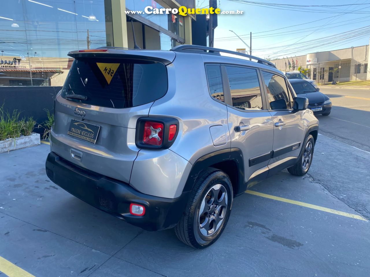 JEEP   RENEGADE1.8 4X2 FLEX 16V AUT.(PCD)   PRATA 2019 1.8 FLEX - Loja