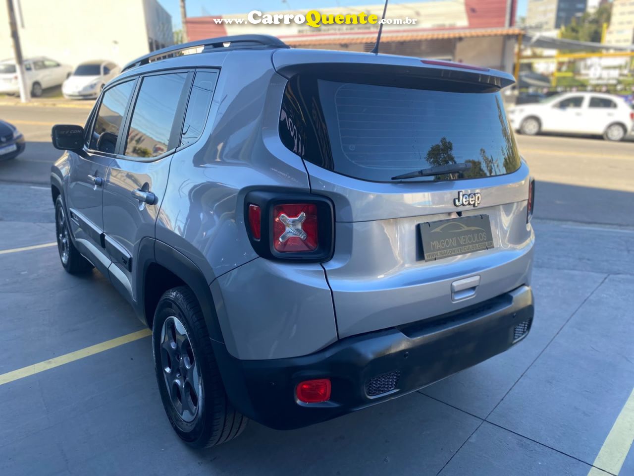 JEEP   RENEGADE1.8 4X2 FLEX 16V AUT.(PCD)   PRATA 2019 1.8 FLEX - Loja