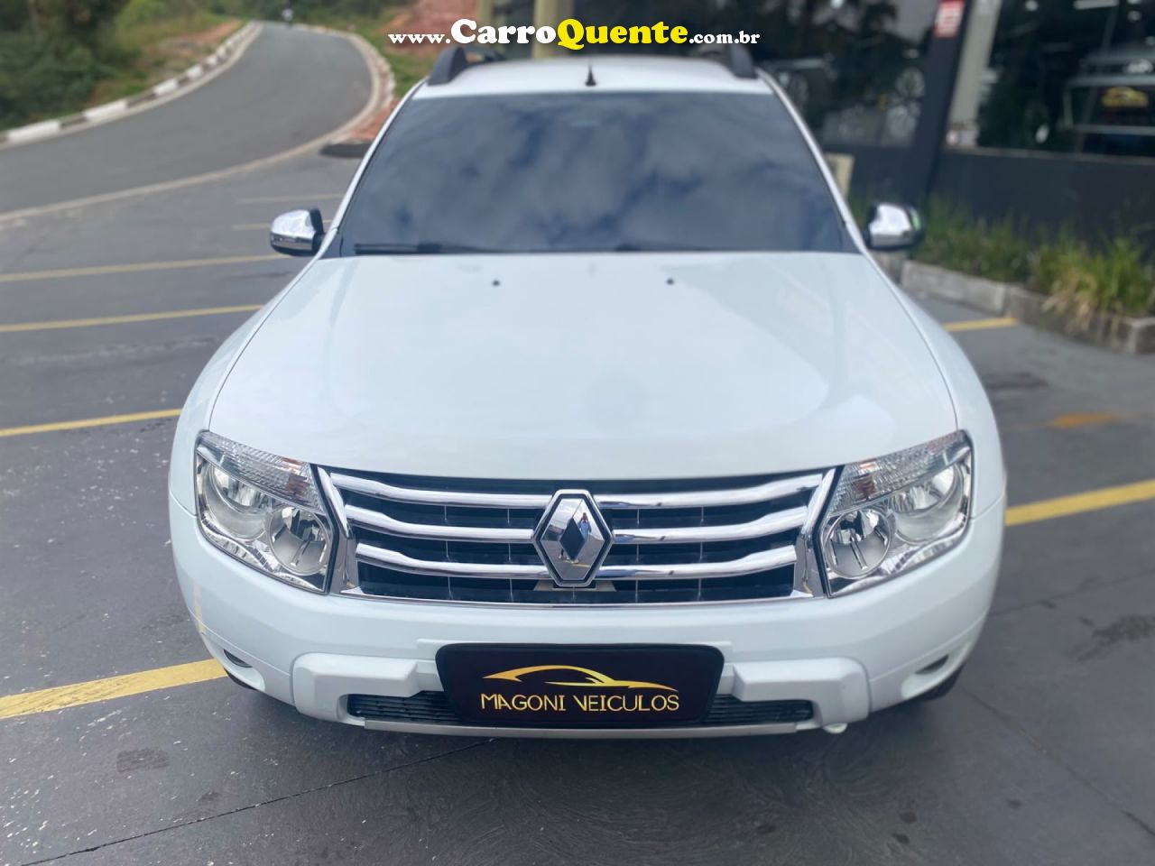 RENAULT   DUSTER DYNAMIQUE 1.6 FLEX 16V MEC.   BRANCO 2014 1.6 FLEX - Loja