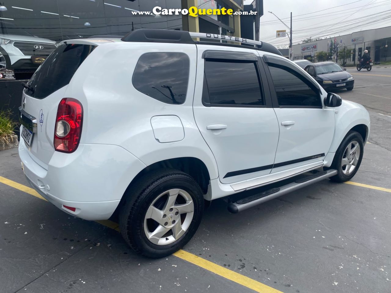 RENAULT   DUSTER DYNAMIQUE 1.6 FLEX 16V MEC.   BRANCO 2014 1.6 FLEX - Loja