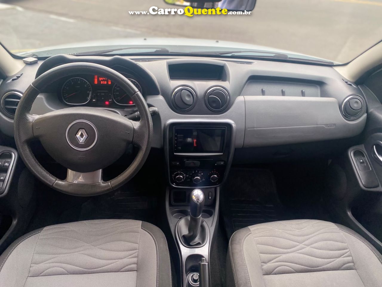 RENAULT   DUSTER DYNAMIQUE 1.6 FLEX 16V MEC.   BRANCO 2014 1.6 FLEX - Loja