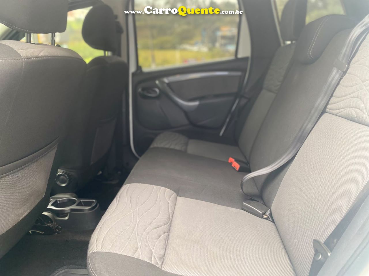 RENAULT   DUSTER DYNAMIQUE 1.6 FLEX 16V MEC.   BRANCO 2014 1.6 FLEX - Loja