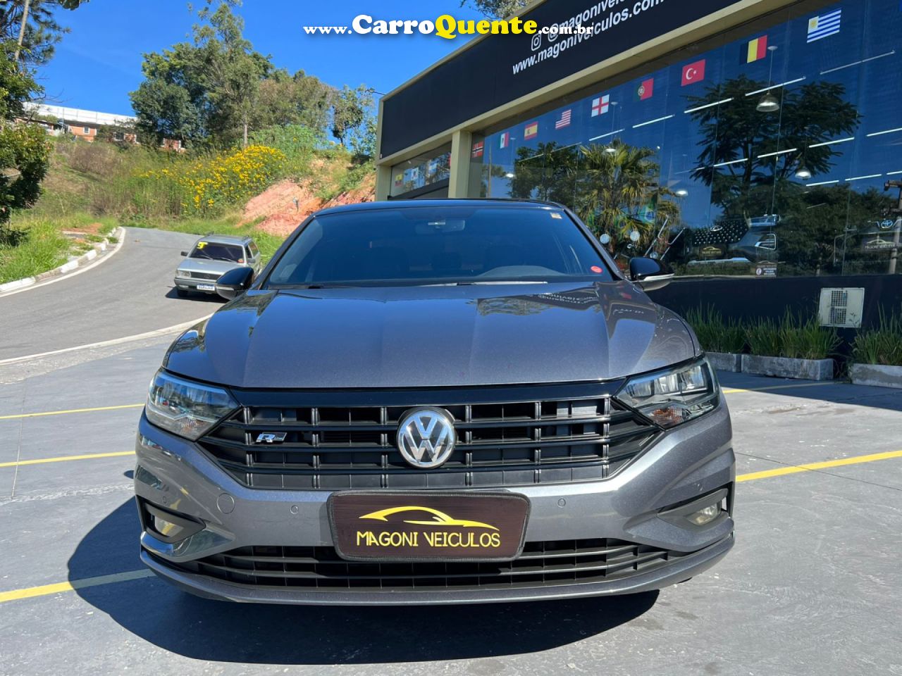 VOLKSWAGEN   JETTA R-LINE 250 TSI 1.4 FLEX 16V AUT.   CINZA 2019 1.4 FLEX - Loja