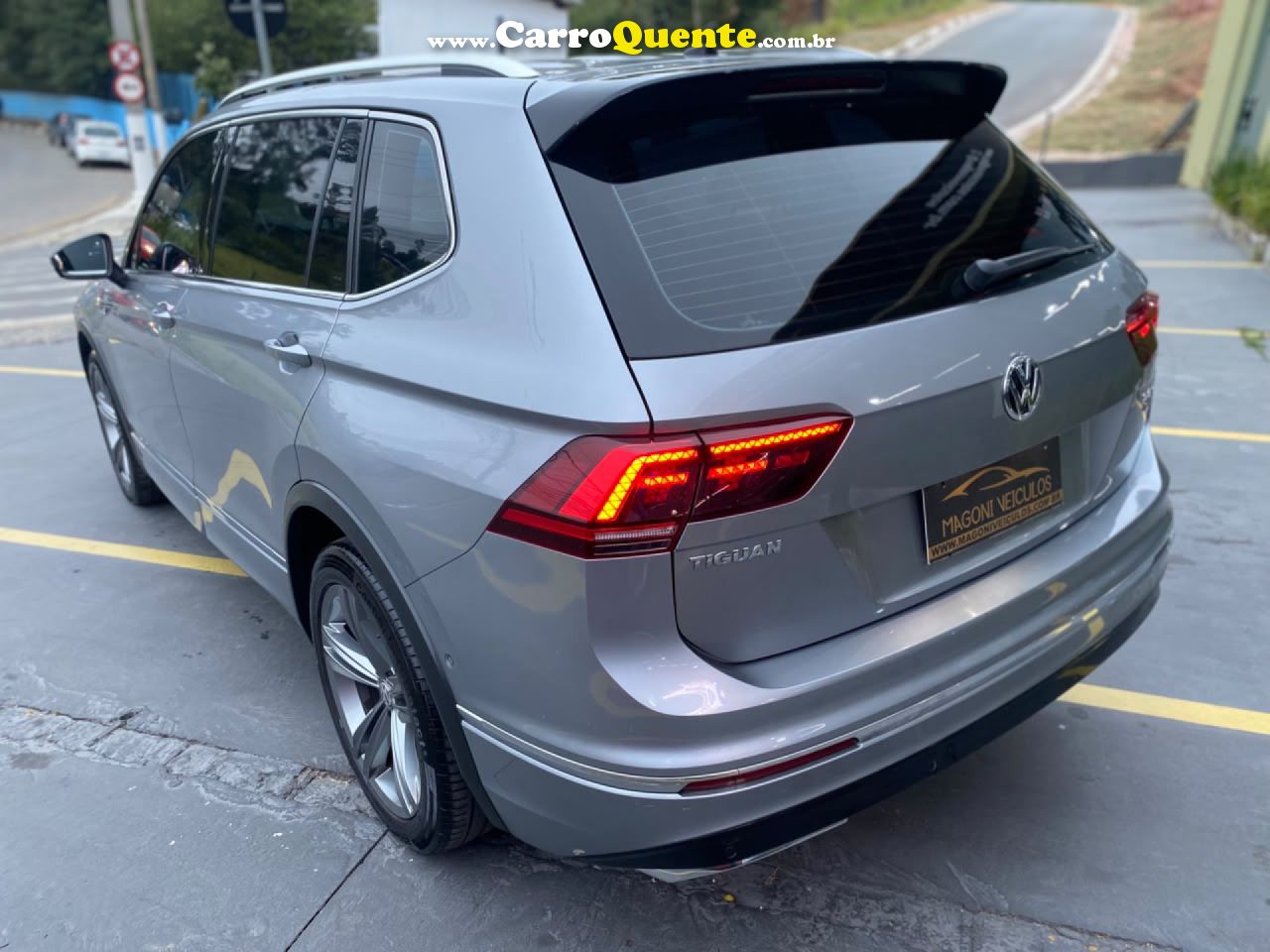 VOLKSWAGEN   TIGUAN ALLSPAC R-LINE 350 TSI 2.0 4X4   PRATA 2021 2.0 GASOLINA - Loja