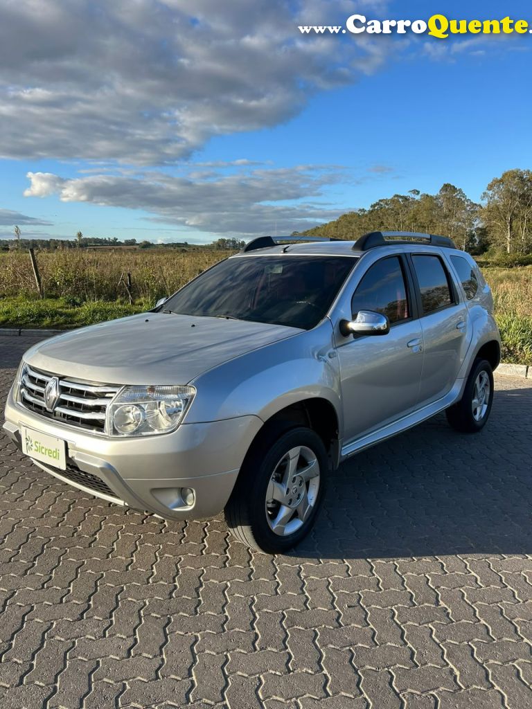 RENAULT   DUSTER DYNAMIQUE 1.6 FLEX 16V MEC.   PRATA 2014 1.6 FLEX - Loja