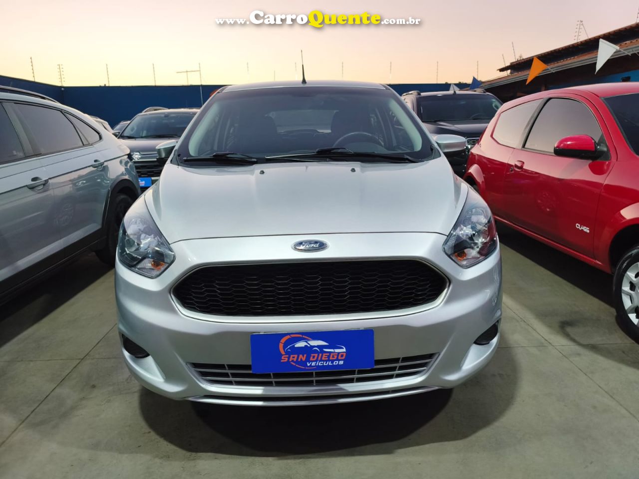 FORD   KA 1.0 SESE PLUS TIVCT FLEX 5P   PRATA 2018 1.0 FLEX - Loja