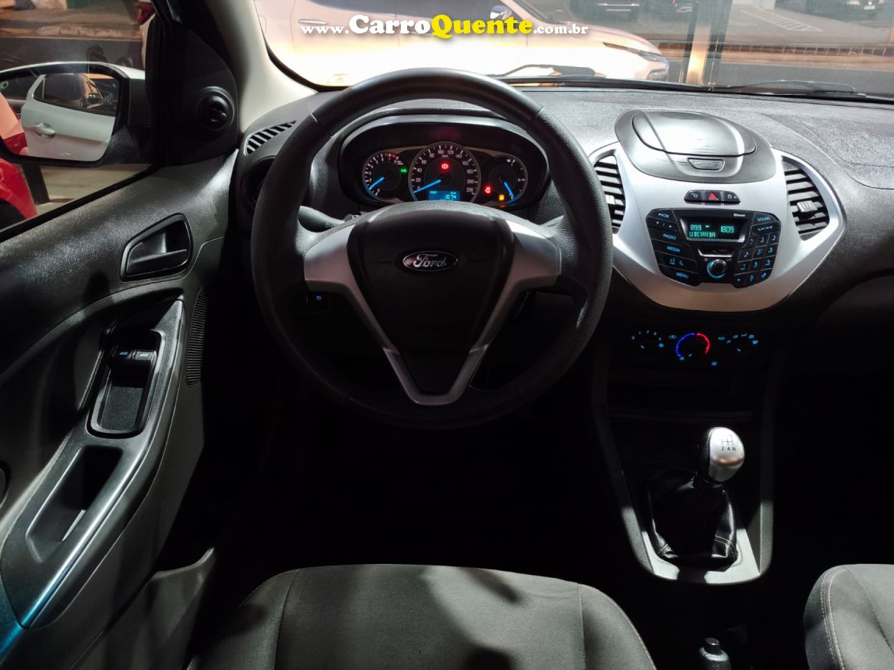 FORD   KA 1.0 SESE PLUS TIVCT FLEX 5P   PRATA 2018 1.0 FLEX - Loja