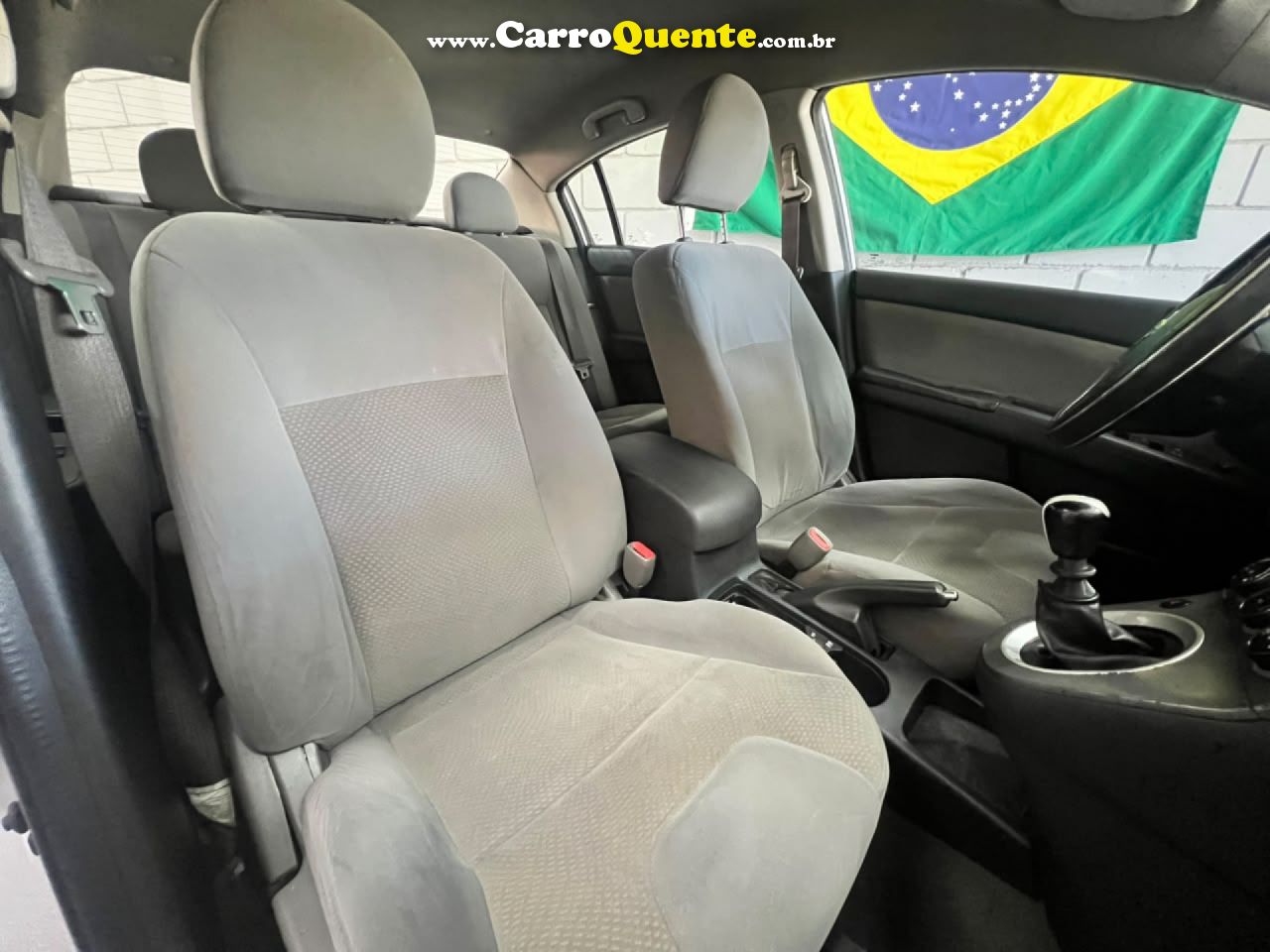 NISSAN   SENTRA 2.0 2.0 FLEX FUEL 16V MEC.   PRATA 2013 2.0 FLEX - Loja