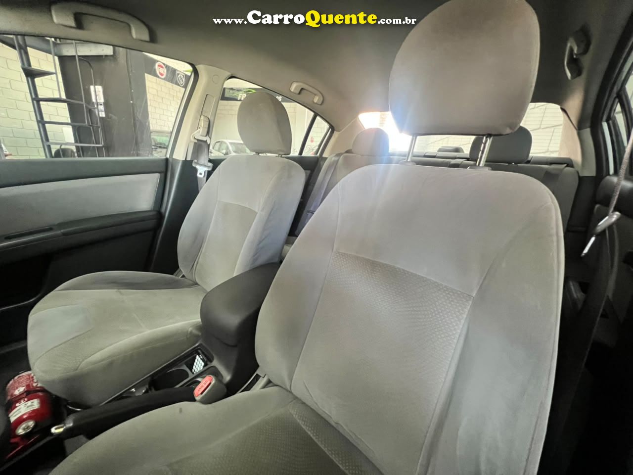 NISSAN   SENTRA 2.0 2.0 FLEX FUEL 16V MEC.   PRATA 2013 2.0 FLEX - Loja