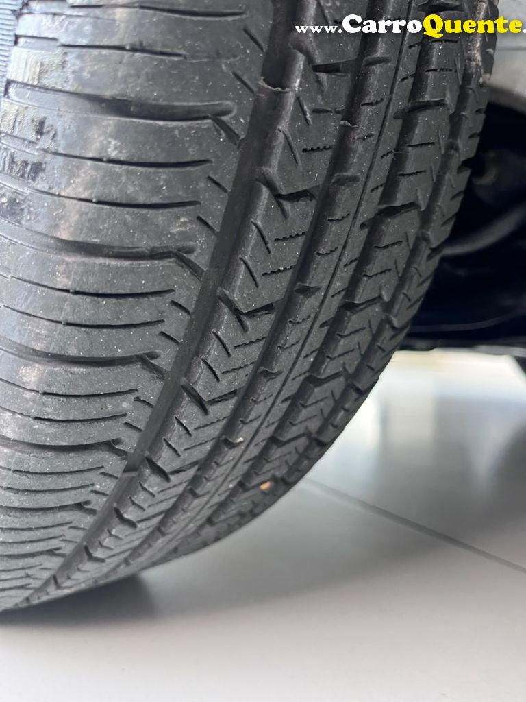 CHEVROLET   ONIX HATCH LS 1.0 8V FLEXPOWER 5P MEC.   BRANCO 2016 1.0 FLEX - Loja