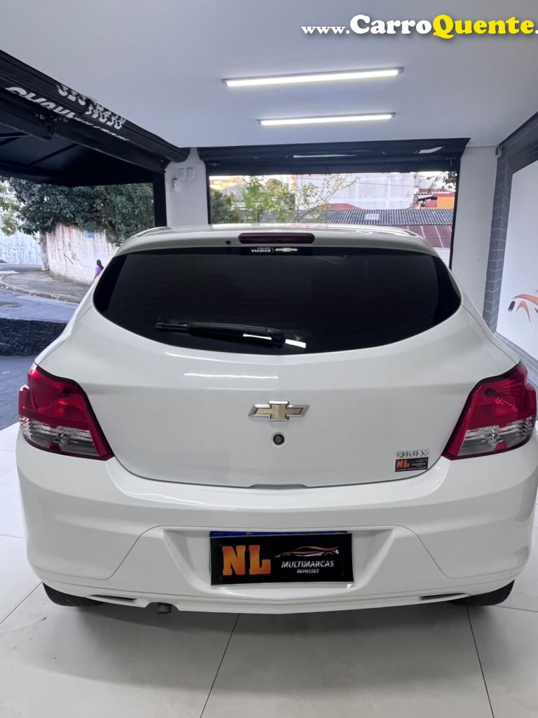 CHEVROLET   ONIX HATCH LS 1.0 8V FLEXPOWER 5P MEC.   BRANCO 2016 1.0 FLEX - Loja