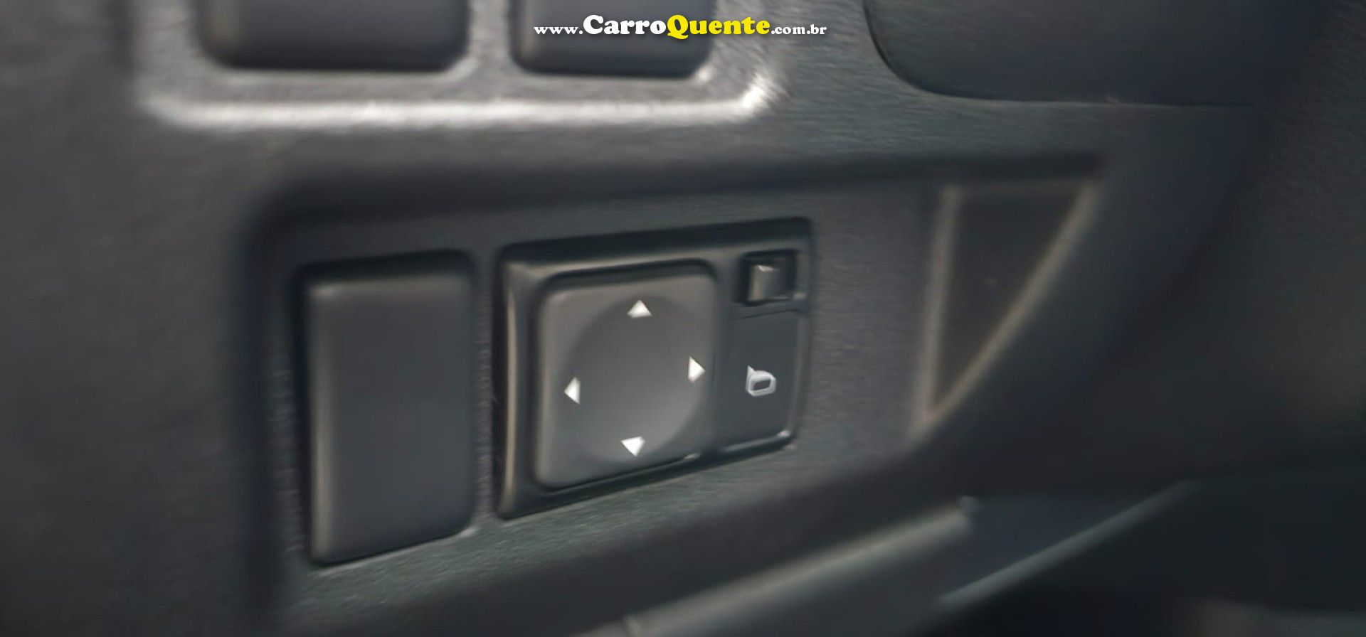 NISSAN   MARCH SV 1.6 16V FLEXSTART 5P MEC.   PRETO 2018 1.6 FLEX - Loja