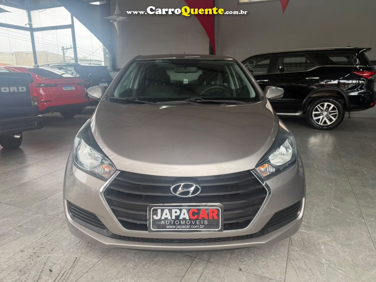 HYUNDAI   HB20 COMFORT PLUS 1.0 TB FLEX 12V MEC.   PRATA 2017 1.0 FLEX - Loja