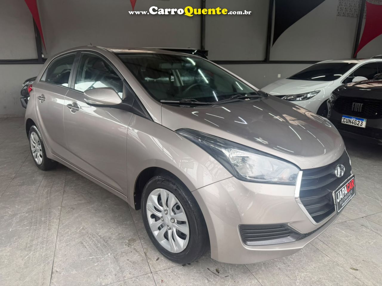 HYUNDAI   HB20 COMFORT PLUS 1.0 TB FLEX 12V MEC.   PRATA 2017 1.0 FLEX - Loja