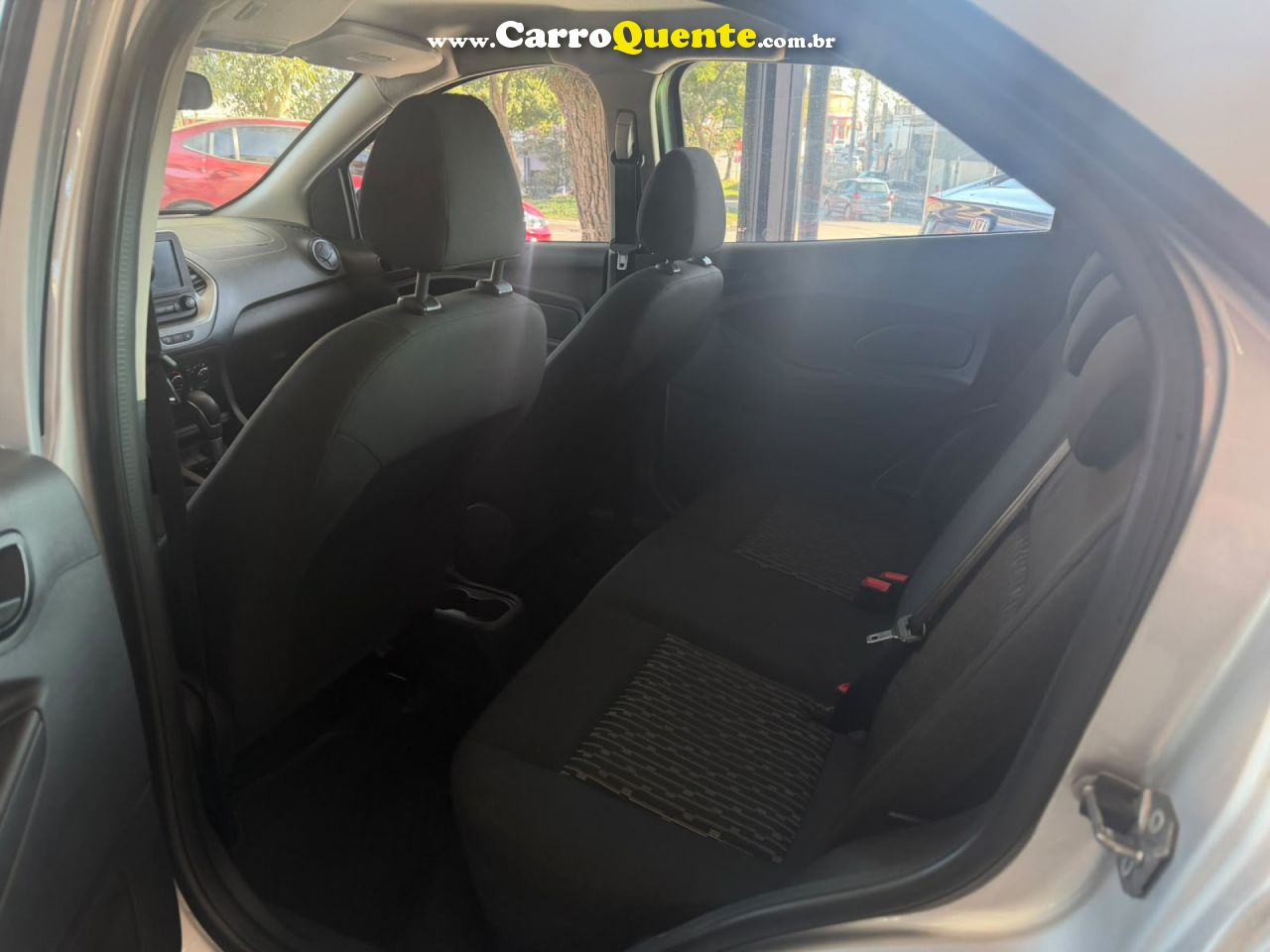 FORD   KA 1.5 SEDAN SE PLUS 12V FLEX 4P AUT.   PRATA 2020 1.5 FLEX - Loja
