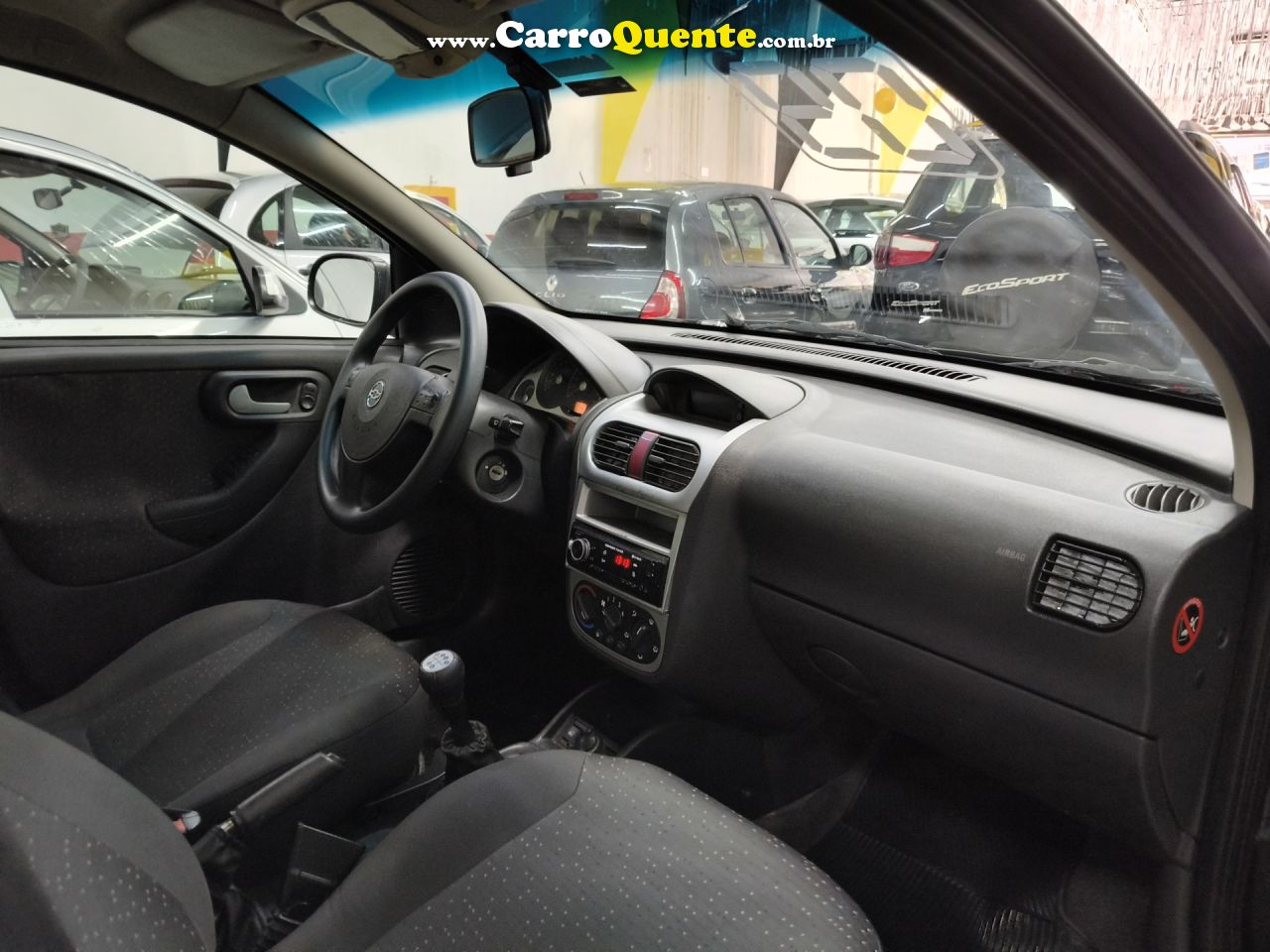 CHEVROLET   CORSA SED. PREMIUM 1.8 MPFI 8V FLEXPOWER   PRETO 2009 1.8 FLEX - Loja