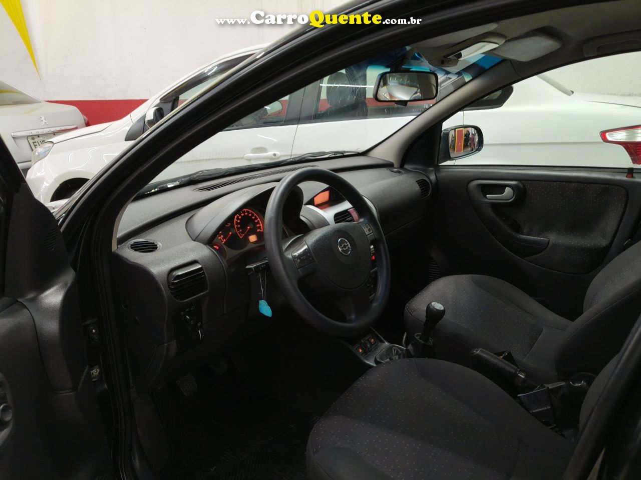CHEVROLET   CORSA SED. PREMIUM 1.8 MPFI 8V FLEXPOWER   PRETO 2009 1.8 FLEX - Loja
