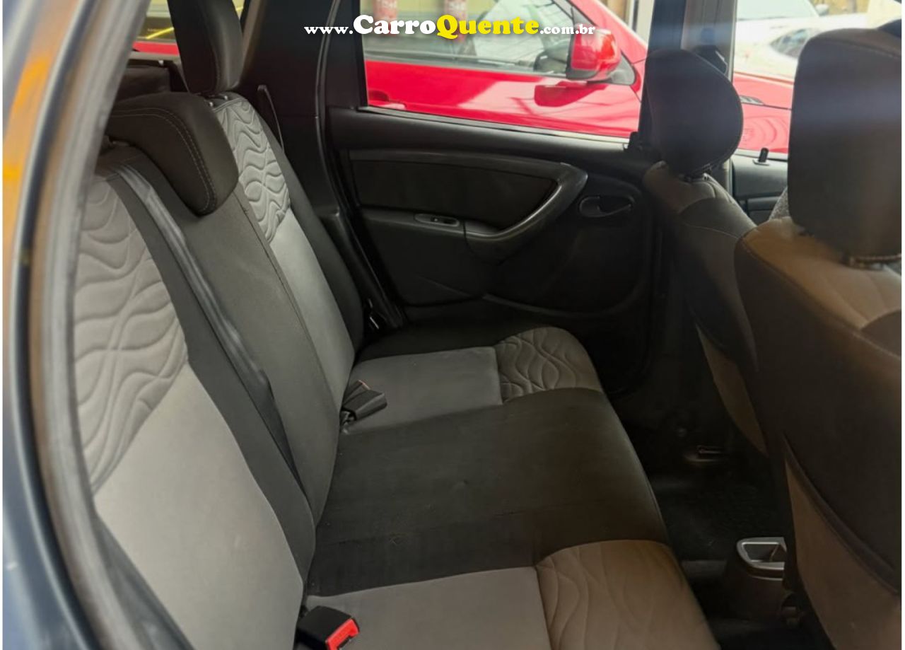RENAULT   DUSTER DYNAMIQUE 1.6 FLEX 16V MEC.   CINZA 2014 1.6 FLEX - Loja
