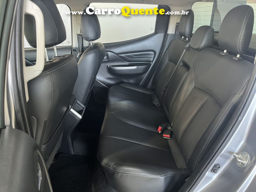 Mitsubishi L200 TRITON 2.4 16V TURBO DIESEL SPORT HPE-S CD 4P 4X4 AUTOMÁTICO - Loja