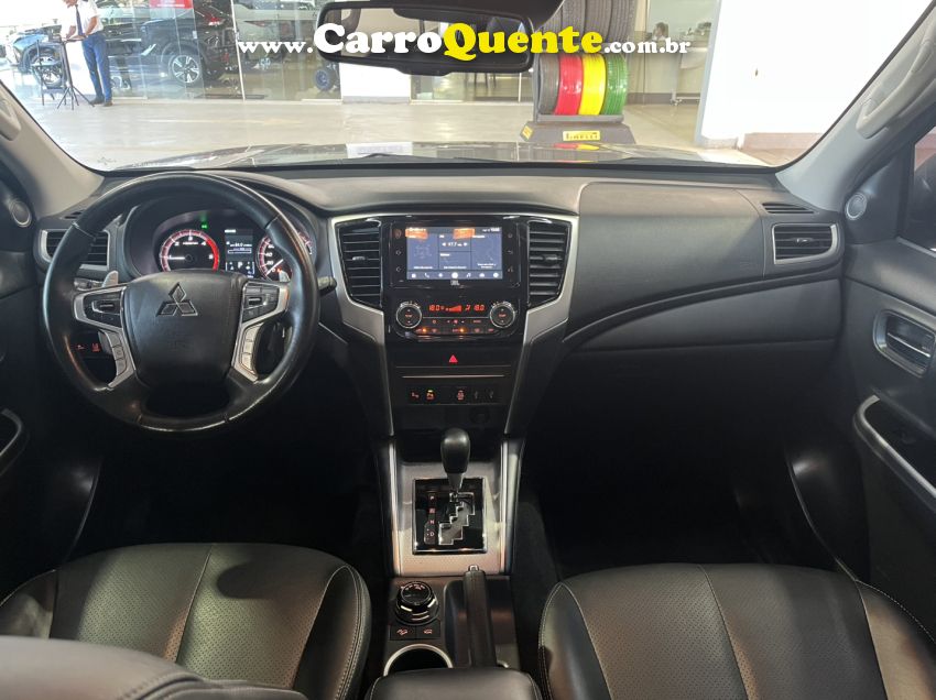 Mitsubishi L200 TRITON 2.4 16V TURBO DIESEL SPORT HPE-S CD 4P 4X4 AUTOMÁTICO - Loja