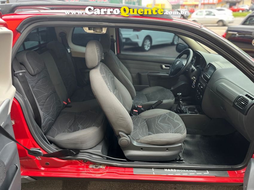 Fiat STRADA Working Celeb.1.4 Fire Flex 8V CD - Loja
