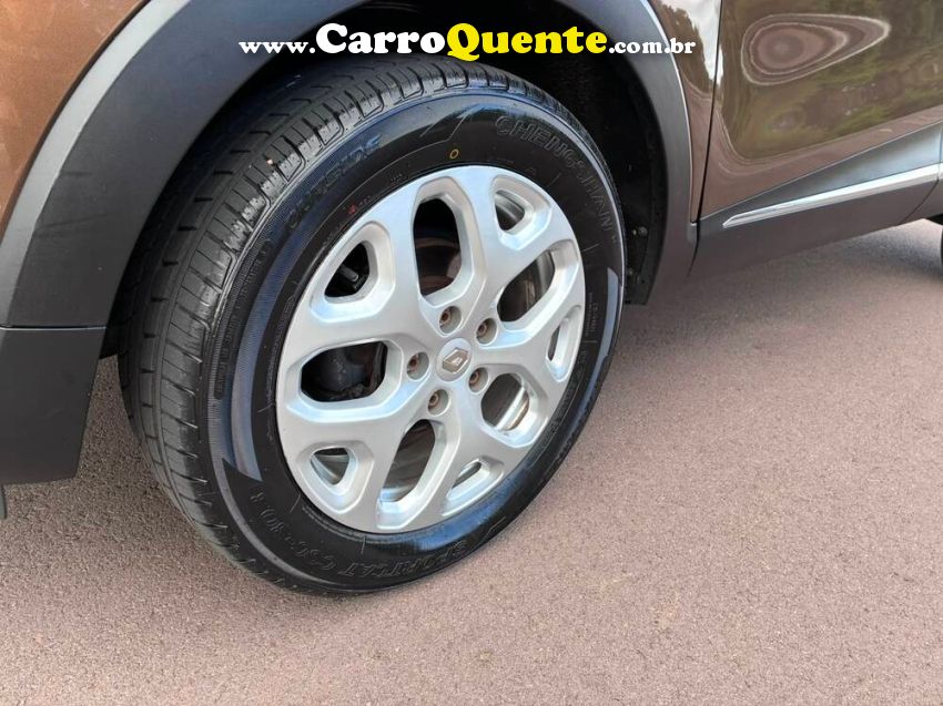 Renault CAPTUR 1.6 16V SCE FLEX LIFE X-TRONIC - Loja