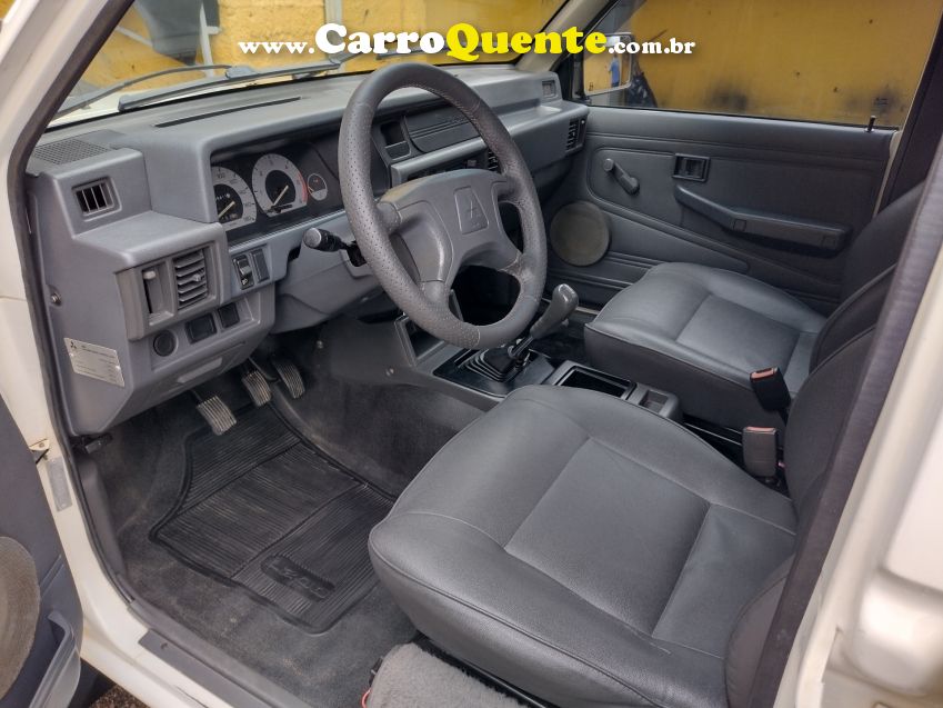 Mitsubishi L200 2.5 GL 4X4 CD 8V TURBO DIESEL 4P MANUAL - Loja