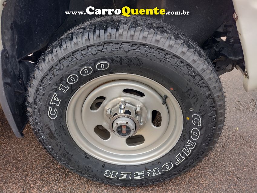 Mitsubishi L200 2.5 GL 4X4 CD 8V TURBO DIESEL 4P MANUAL - Loja